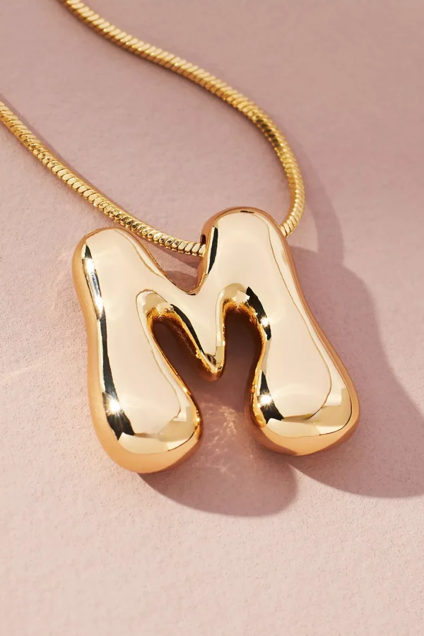 Mặt dây chữ cái "Bubbly"